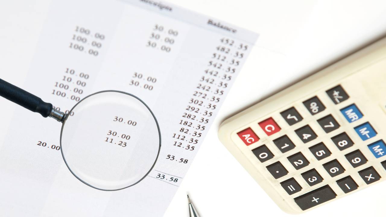 Suivre et améliorer la performance de vos factures : conseils pour les PME du BTP.